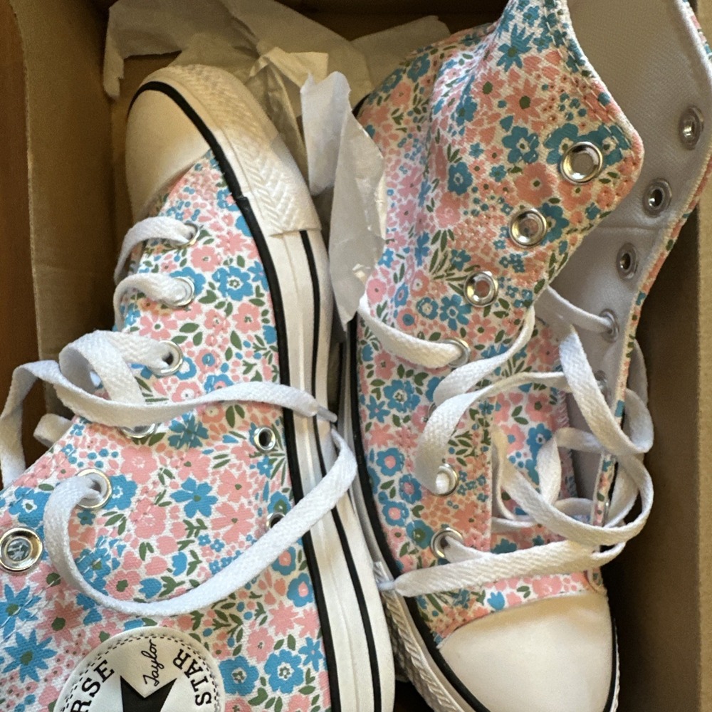 Converse Chuck Taylor All Star Floral High-Top Sneaker Shoe A14980F 7.5 NIB - Picture 4 of 6